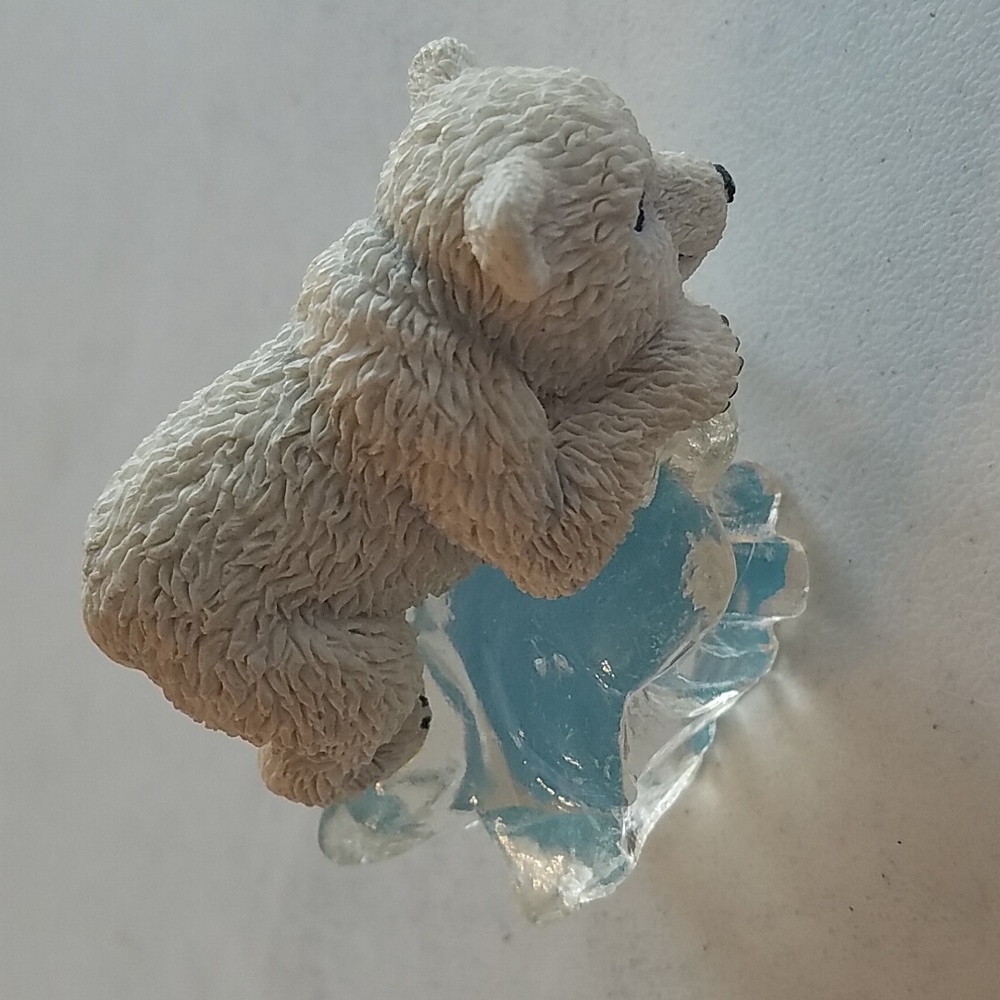 1996 The Hamilton collection Polar playmates figurine